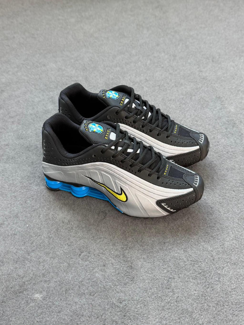 Nike Shox R4 Brasil (BR)