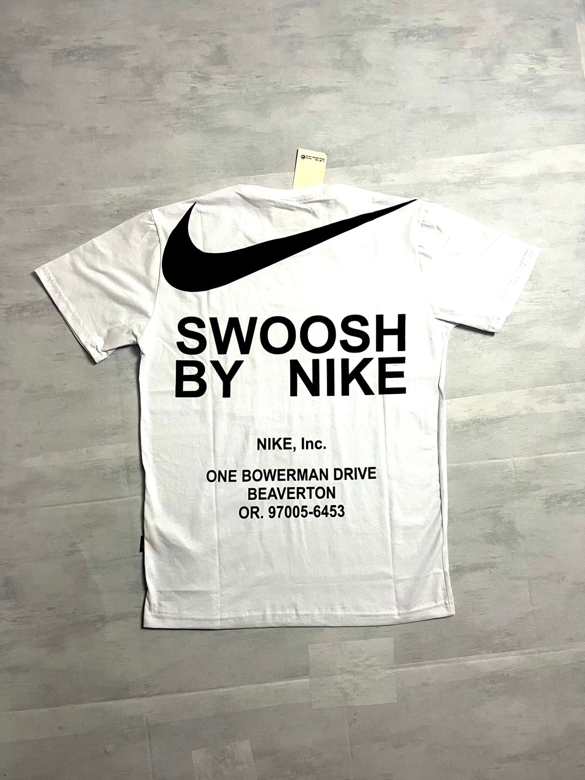 T-shirt Nike SWOOSH (BR)