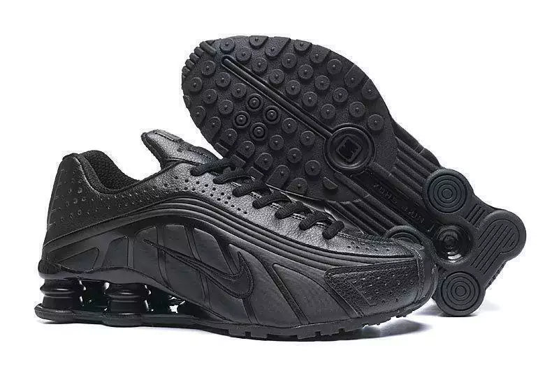Air Shox R4 ⚪️⚫️ (IM)