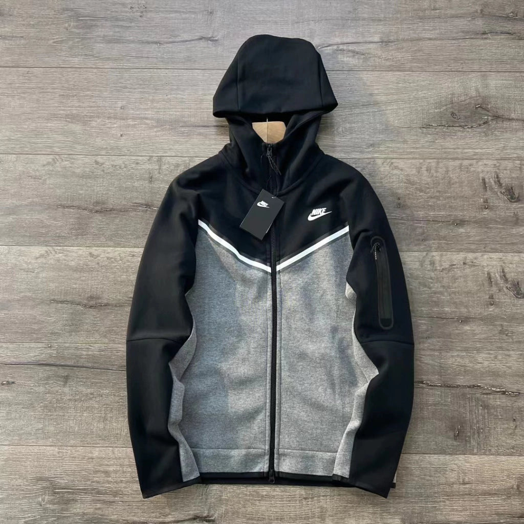 Nike tech fleece ⚫️⚪️ (IM) parte de cima.