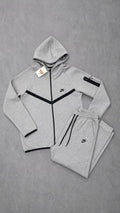 Conjunto Nike tech (BR)