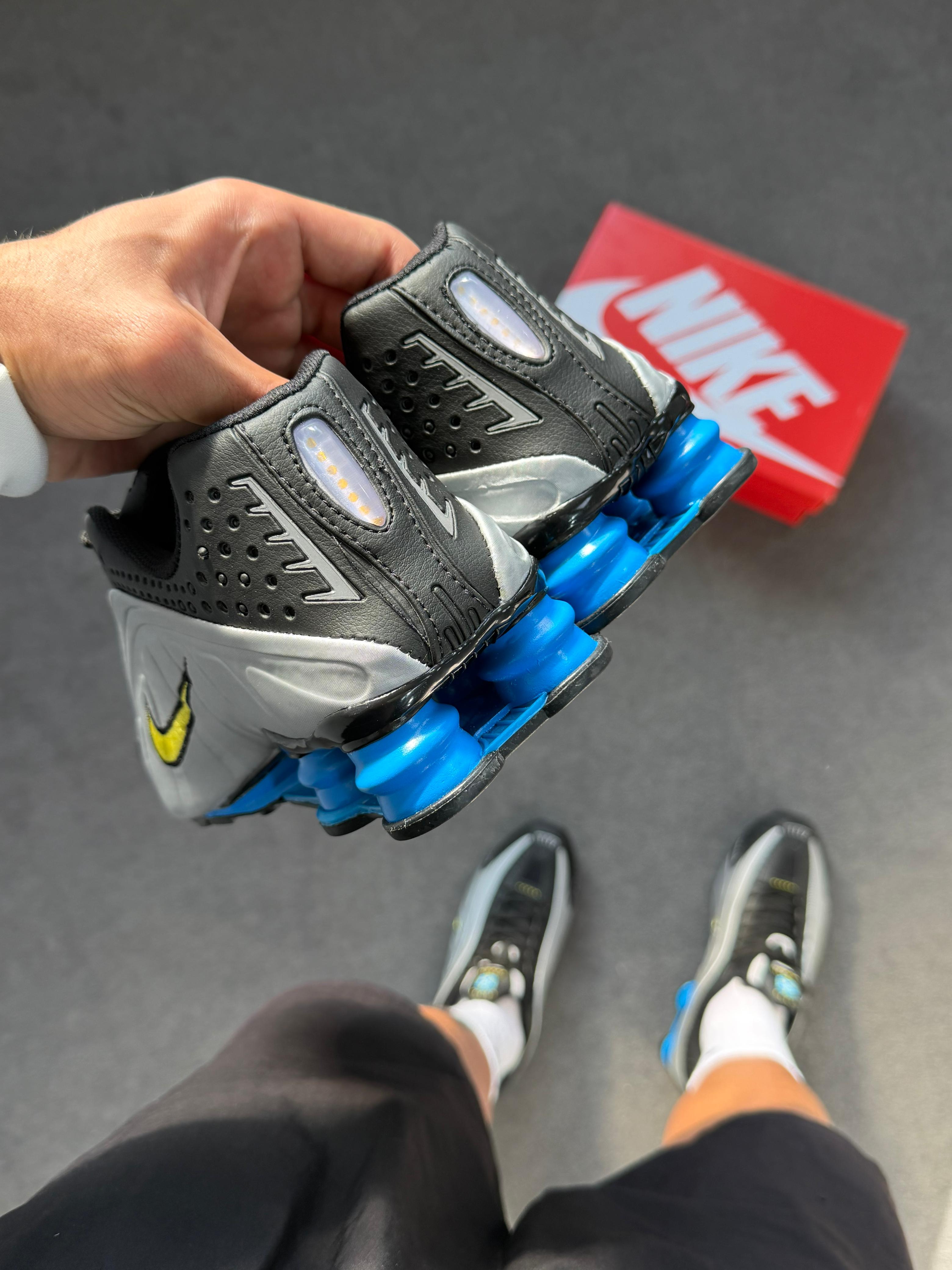 Nike Shox R4 Brasil (BR)