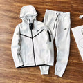 Nike Tech White (IM)